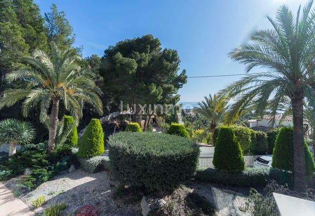 4 soveværelse Villa til leje i Altea med swimmingpool garage - € 3.600 (Ref: 10088511)