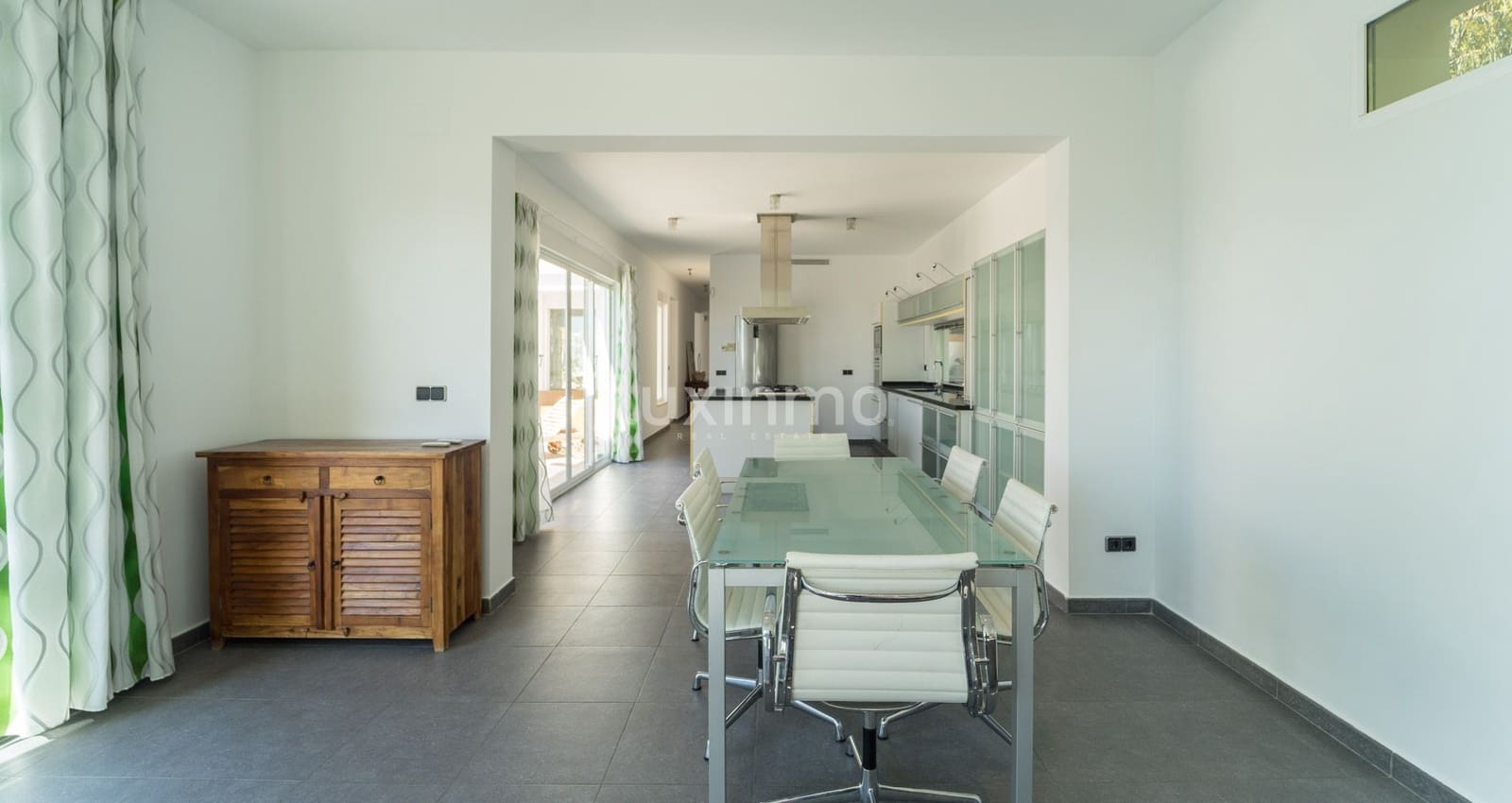 4 soveværelse Villa til leje i Altea med swimmingpool garage - € 3.600 (Ref: 10088511)