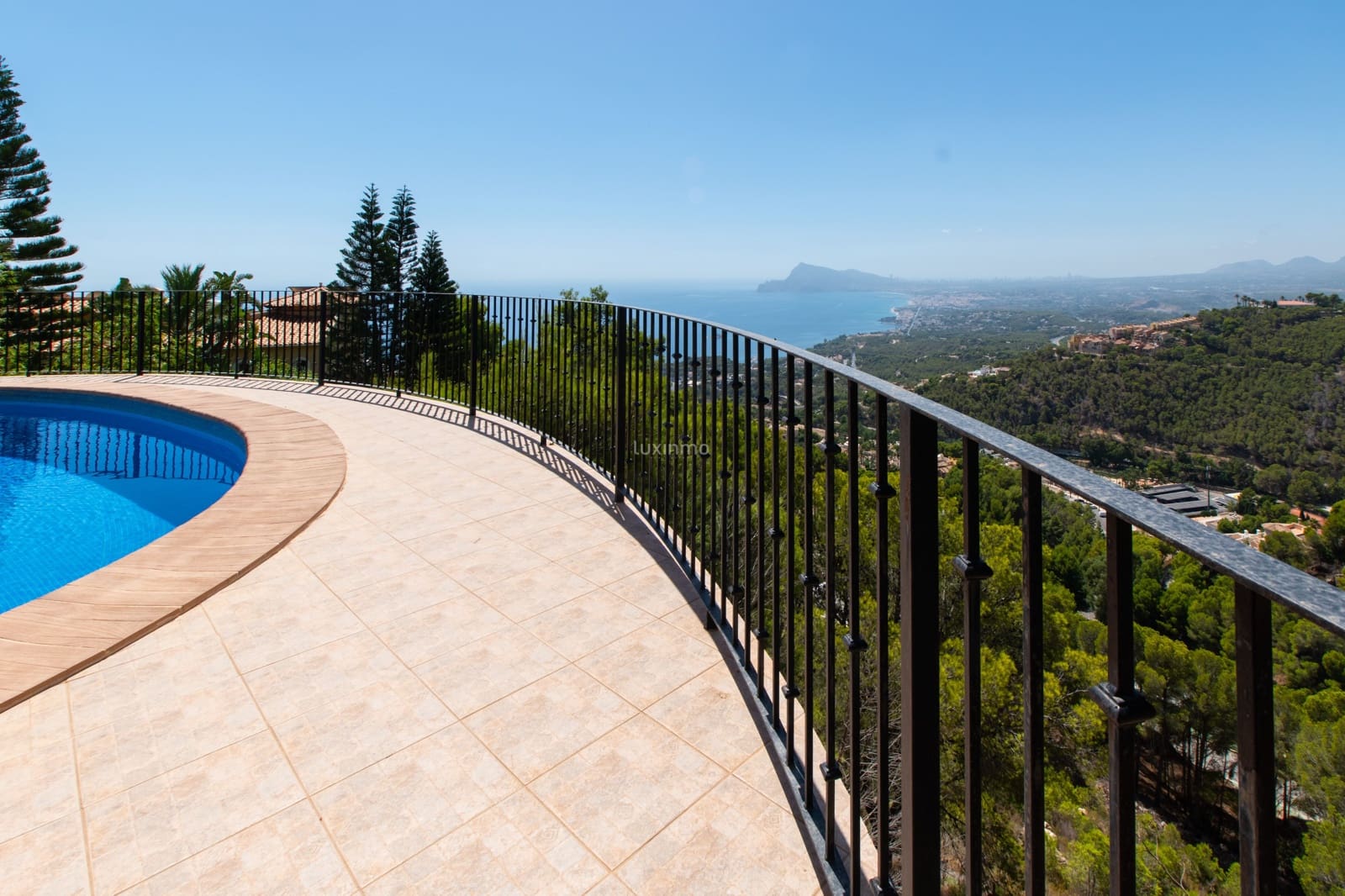 5 Zimmer Villa zu verkaufen in Altea mit Pool Garage - 1.075.000 € (Ref: 10091600)