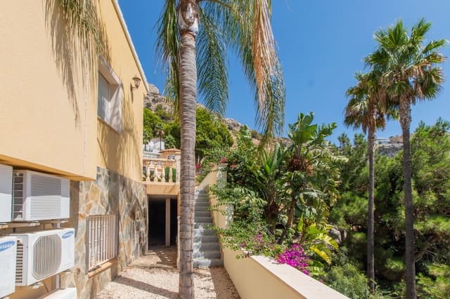 5 Zimmer Villa zu verkaufen in Altea mit Pool Garage - 1.075.000 € (Ref: 10091600)
