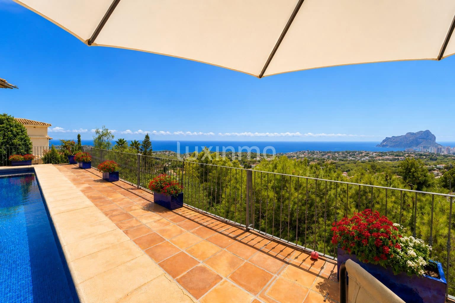 4 sovrum Villa till salu i Benissa med pool garage - 1 850 000 € (Ref: 10097289)