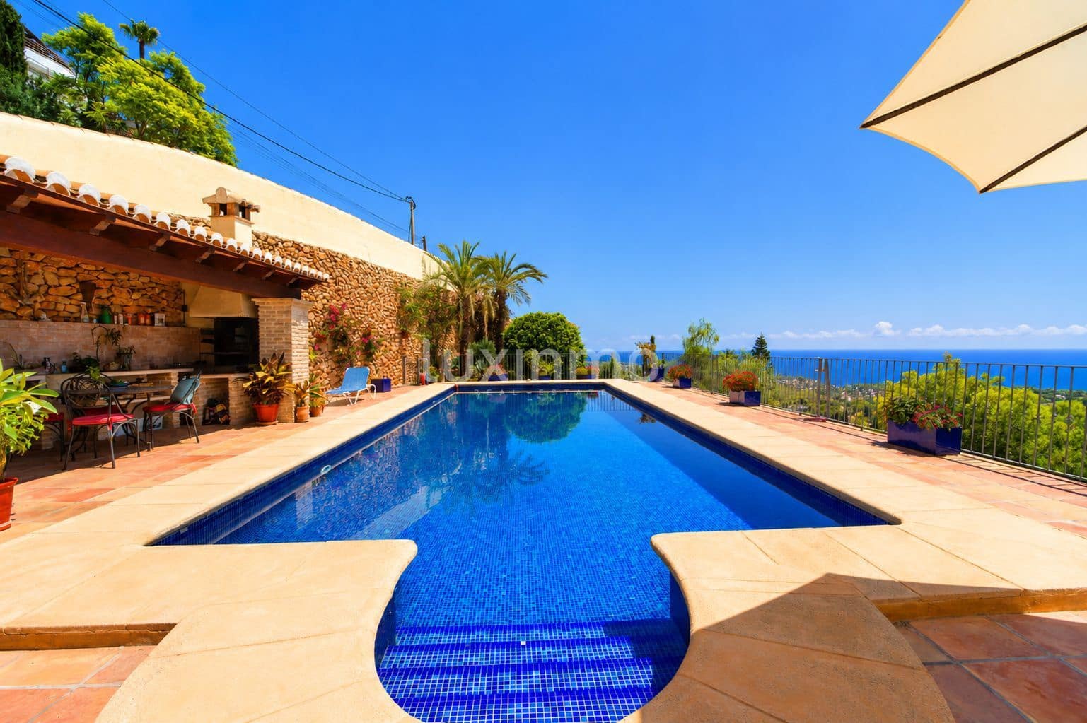 4 sovrum Villa till salu i Benissa med pool garage - 1 850 000 € (Ref: 10097289)