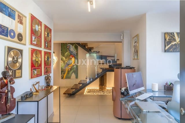 5 Zimmer Villa zu verkaufen in Maryvilla, Calpe / Calp mit Pool Garage - 945.000 € (Ref: 10097290)