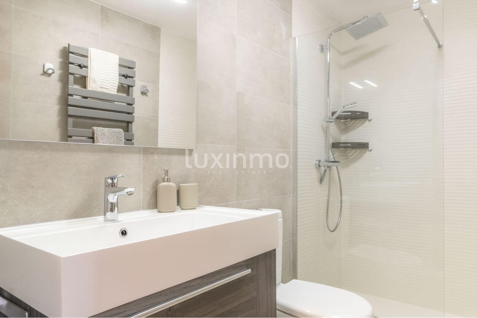 5 quarto Moradia para venda em Calpe / Calp com piscina garagem - 945 000 € (Ref: 10097290)