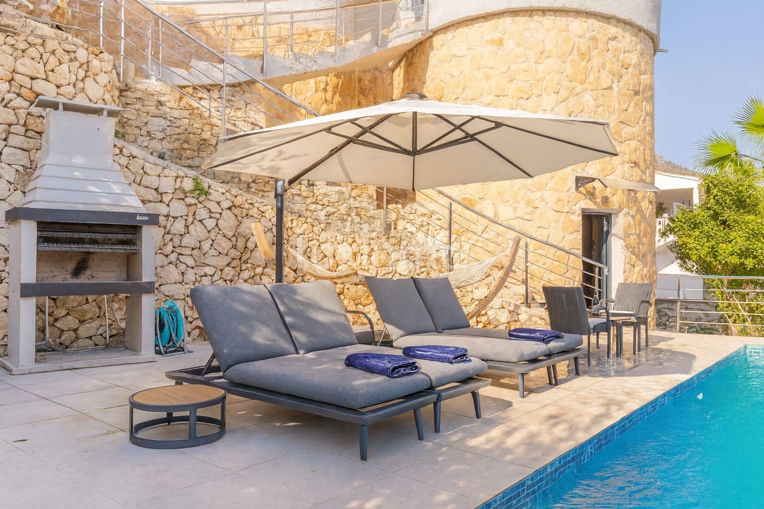 5 quarto Moradia para venda em Calpe / Calp com piscina garagem - 945 000 € (Ref: 10097290)