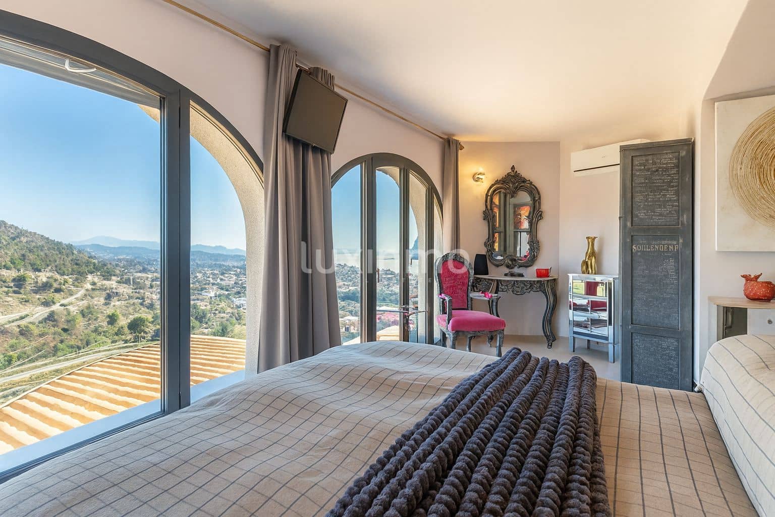 5 quarto Moradia para venda em Calpe / Calp com piscina garagem - 945 000 € (Ref: 10097290)