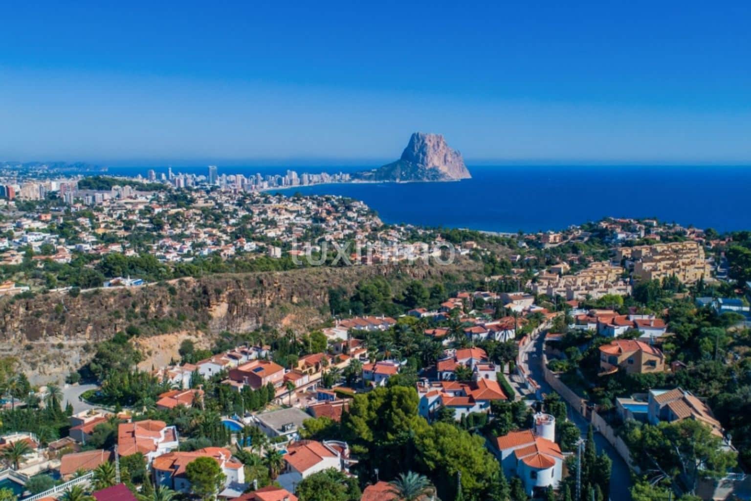 5 quarto Moradia para venda em Calpe / Calp com piscina garagem - 945 000 € (Ref: 10097290)