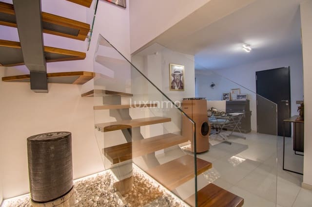 5 Zimmer Villa zu verkaufen in Maryvilla, Calpe / Calp mit Pool Garage - 945.000 € (Ref: 10097290)