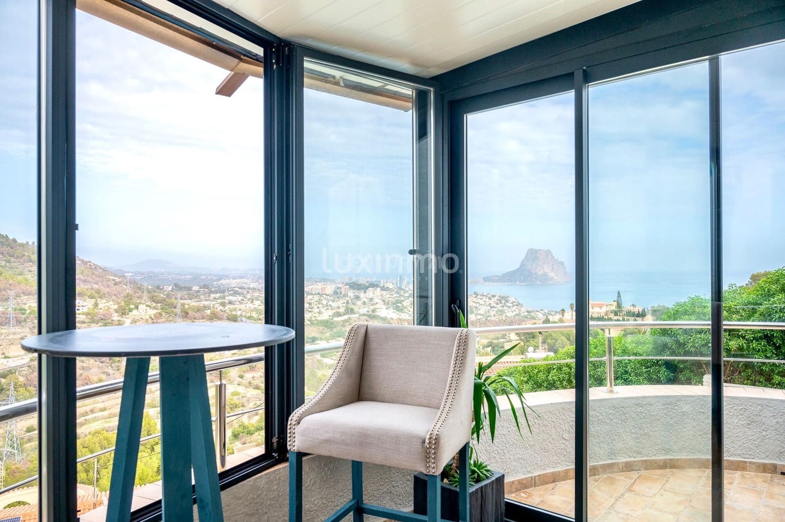 5 quarto Moradia para venda em Calpe / Calp com piscina garagem - 945 000 € (Ref: 10097290)