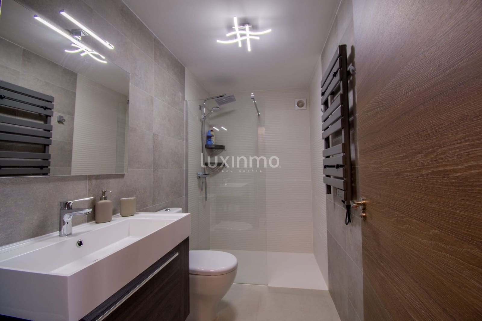 5 quarto Moradia para venda em Calpe / Calp com piscina garagem - 945 000 € (Ref: 10097290)