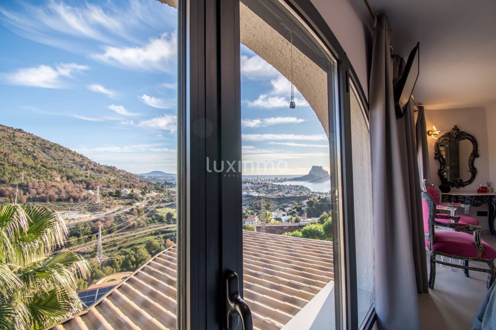 5 quarto Moradia para venda em Calpe / Calp com piscina garagem - 945 000 € (Ref: 10097290)