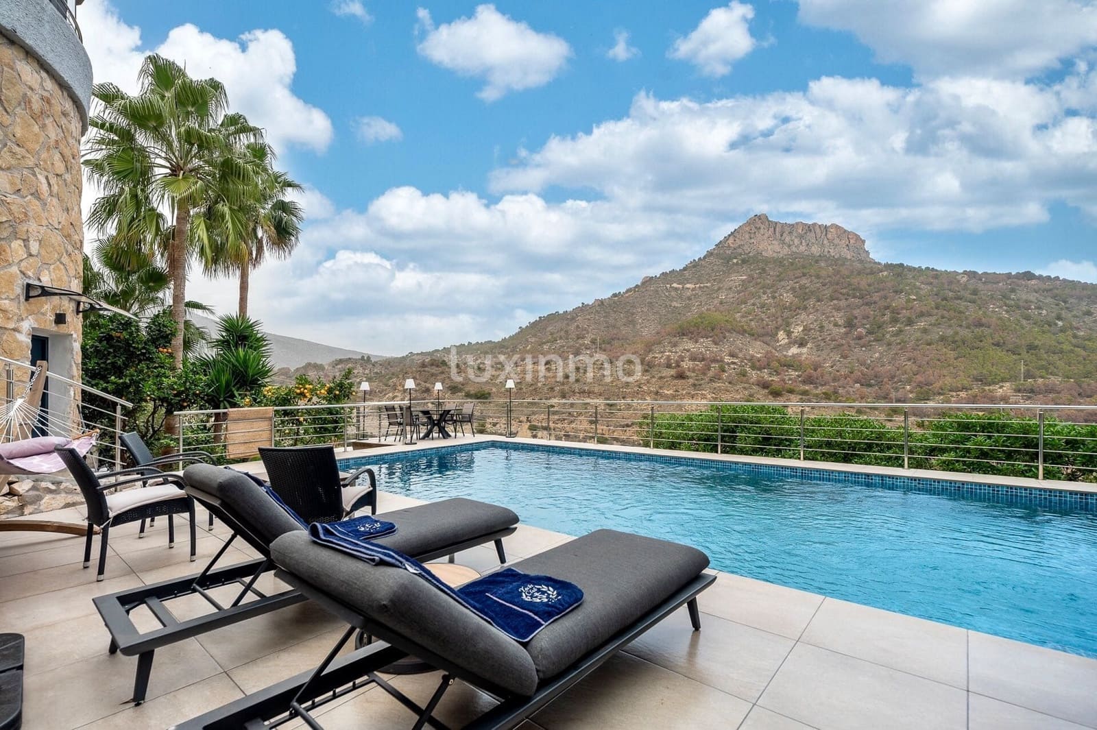 5 quarto Moradia para venda em Calpe / Calp com piscina garagem - 945 000 € (Ref: 10097290)