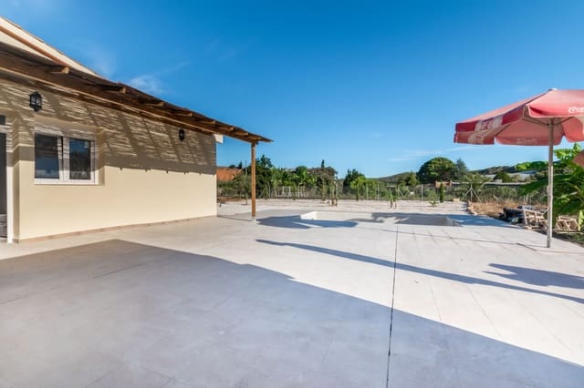 3 makuuhuone Huvila vuokrattavana paikassa Callosa d'En Sarrià mukana uima-altaan 
autotalli - 2 700 € (Ref: 10098873)