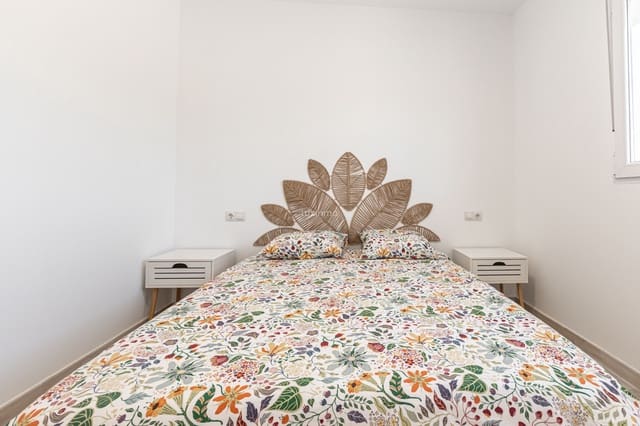 3 makuuhuone Huvila vuokrattavana paikassa Callosa d'En Sarrià mukana uima-altaan 
autotalli - 2 700 € (Ref: 10098873)