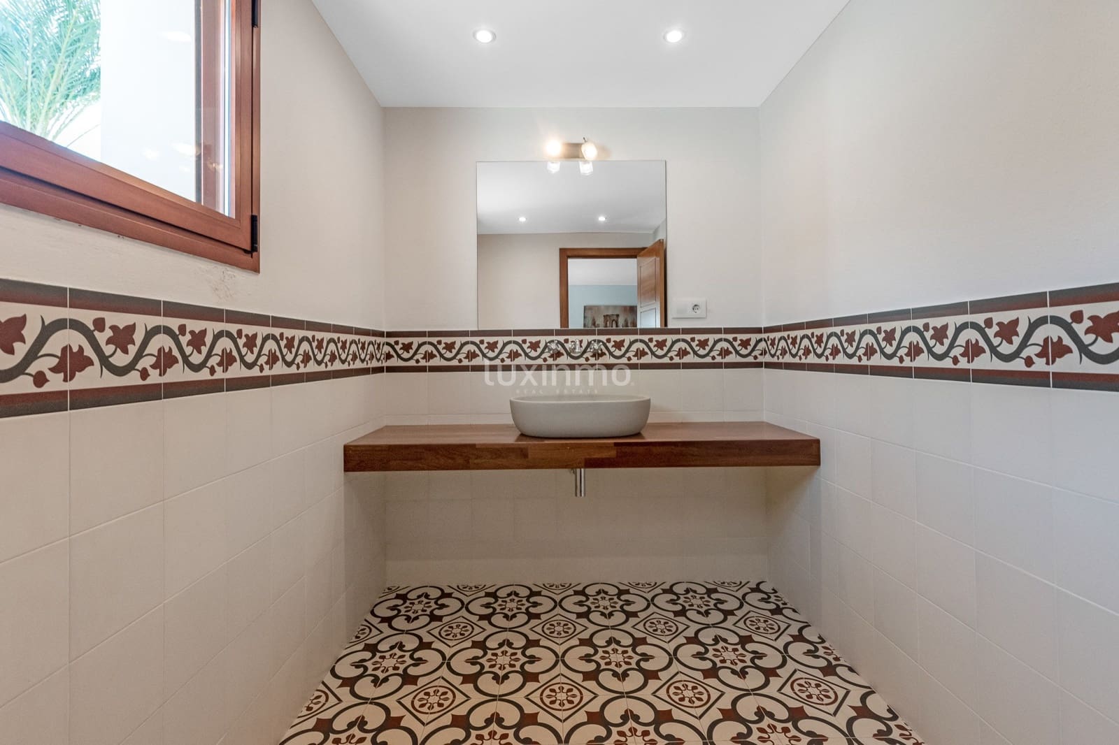 6 quarto Moradia para arrendar em Albir com piscina garagem - 5 500 € (Ref: 10099037)
