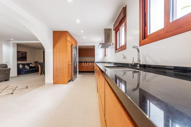 6 quarto Moradia para arrendar em Albir, Alfaz del Pi / L'Alfàs del Pi com piscina garagem - 5 500 € (Ref: 10099037)