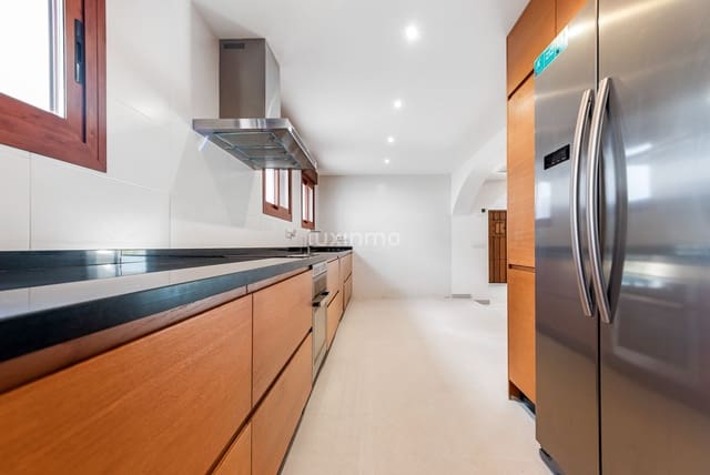 6 quarto Moradia para arrendar em Albir, Alfaz del Pi / L'Alfàs del Pi com piscina garagem - 5 500 € (Ref: 10099037)