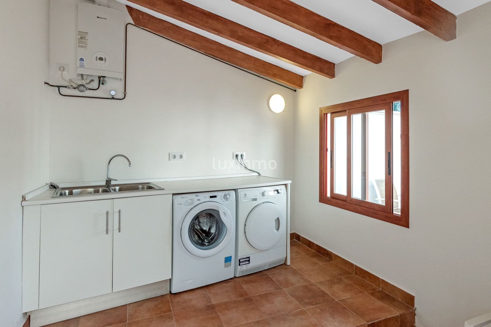 6 quarto Moradia para arrendar em Albir com piscina garagem - 5 500 € (Ref: 10099037)
