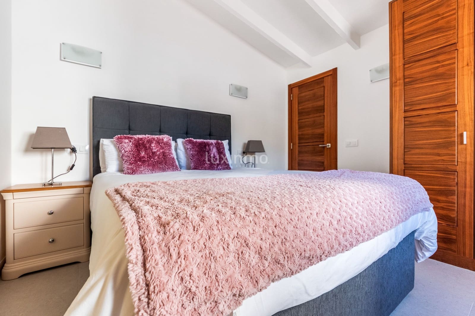 6 quarto Moradia para arrendar em Albir com piscina garagem - 5 500 € (Ref: 10099037)