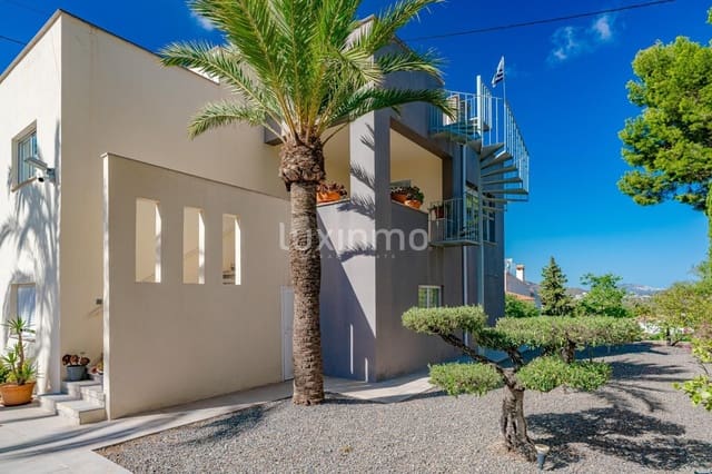 5 Zimmer Villa zu verkaufen in Calpe / Calp mit Pool Garage - 730.000 € (Ref: 10118168)