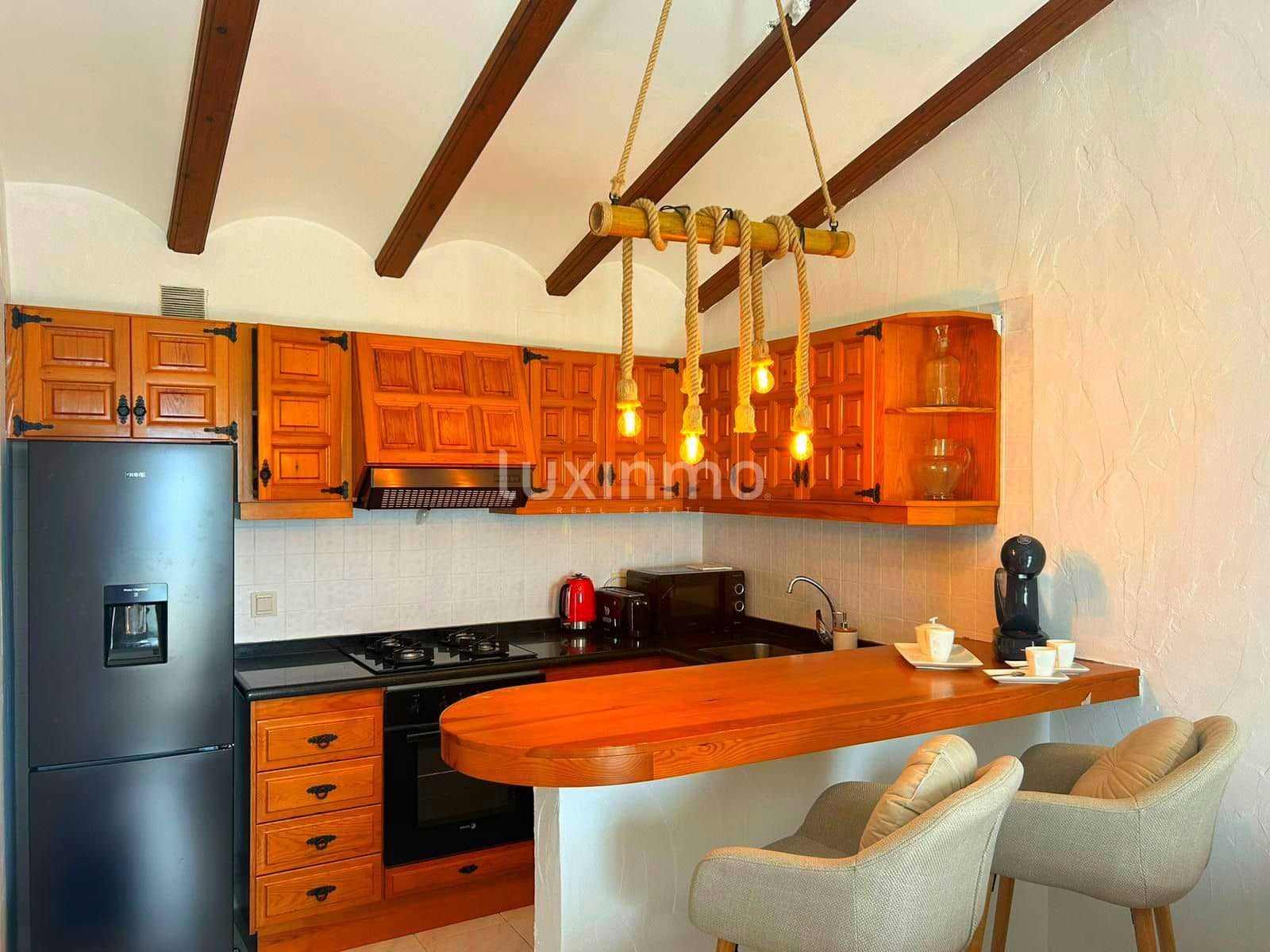 3 camera da letto Villetta a Schiera da affittare in Teulada con piscina garage - 1.995 € (Rif: 10118169)