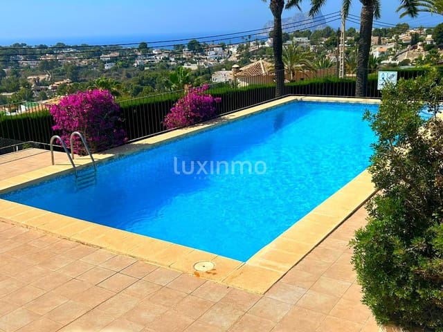 3 camera da letto Villetta a Schiera da affittare in Teulada Pueblo, Teulada-Moraira con piscina garage - 1.995 € (Rif: 10118169)