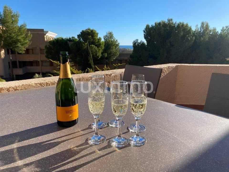 2 quarto Apartamento para arrendar em Altea com piscina garagem - 1 450 € (Ref: 10118170)