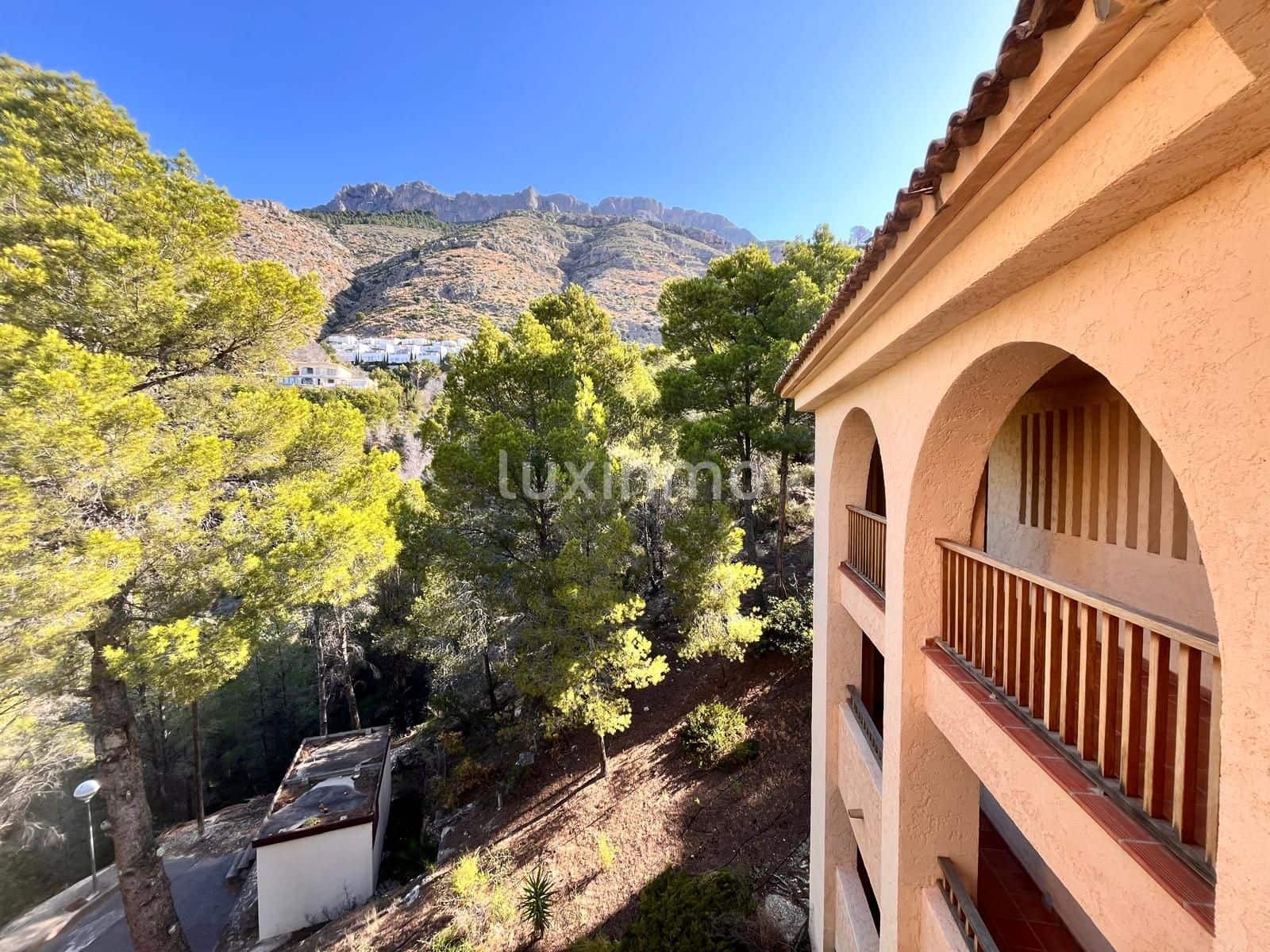 2 quarto Apartamento para arrendar em Altea com piscina garagem - 1 450 € (Ref: 10118170)