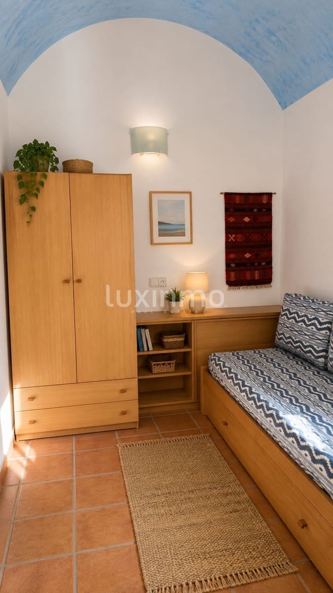 5 bedroom Villa for sale in Formentera municipality with garage - € 1,850,000 (Ref: 10125063)