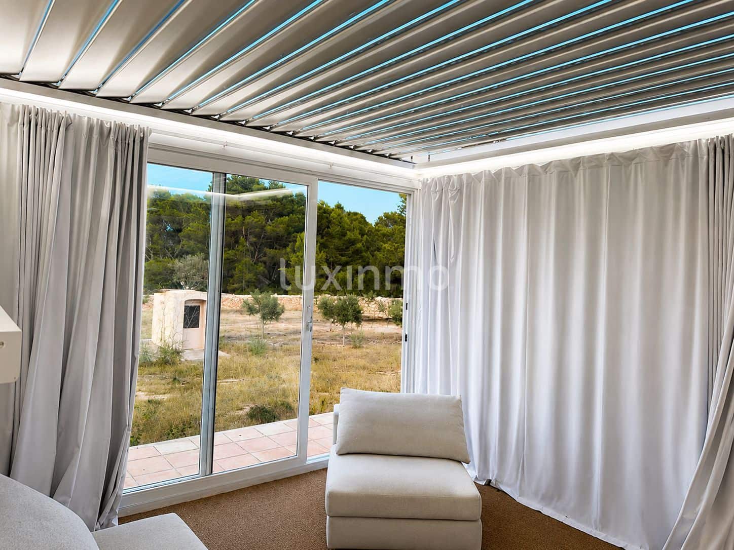 5 bedroom Villa for sale in Formentera municipality with garage - € 1,850,000 (Ref: 10125063)