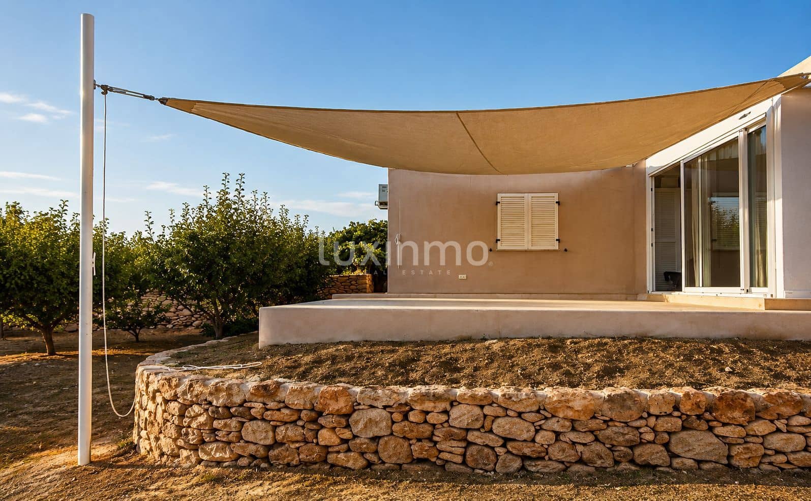 5 bedroom Villa for sale in Formentera municipality with garage - € 1,850,000 (Ref: 10125063)