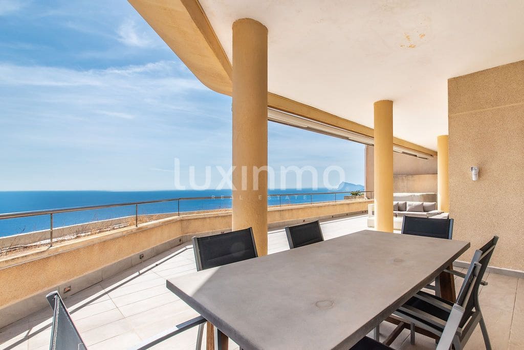3 bedroom Apartment for sale in Altea with pool garage - € 730,000 (Ref: 10140213)