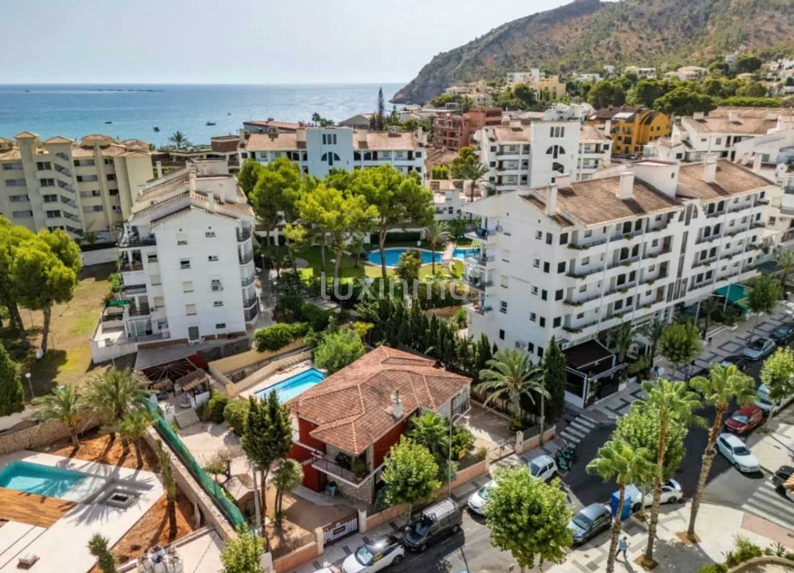 6 sypialnia Willa na sprzedaż w Albir z basenem garażem - 949 000 € (Ref: 10140214)