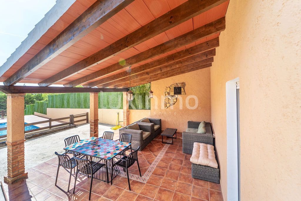 3 quarto Moradia para arrendar em La Nucia com piscina garagem - 2 300 € (Ref: 10147409)