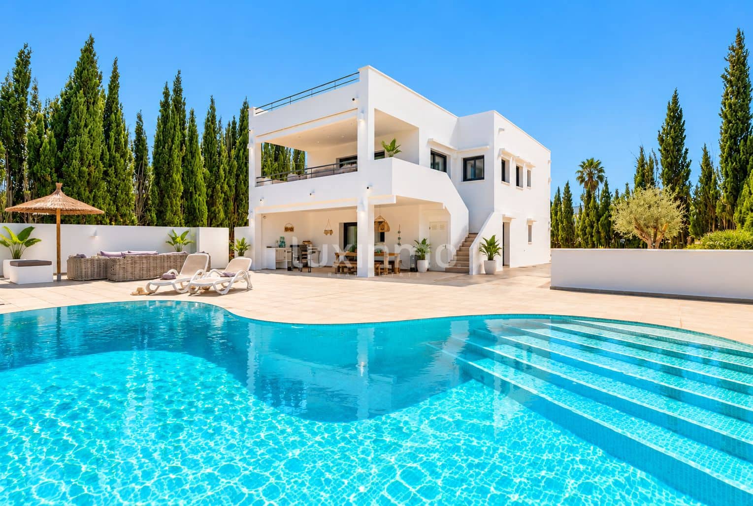 6 soverom Villa til salgs i Arenal med svømmebasseng garasje - € 1 250 000 (Ref: 10153840)