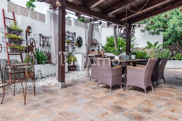 3 quarto Moradia para venda em El Montgó, Dénia com piscina garagem - 625 000 € (Ref: 10154156)
