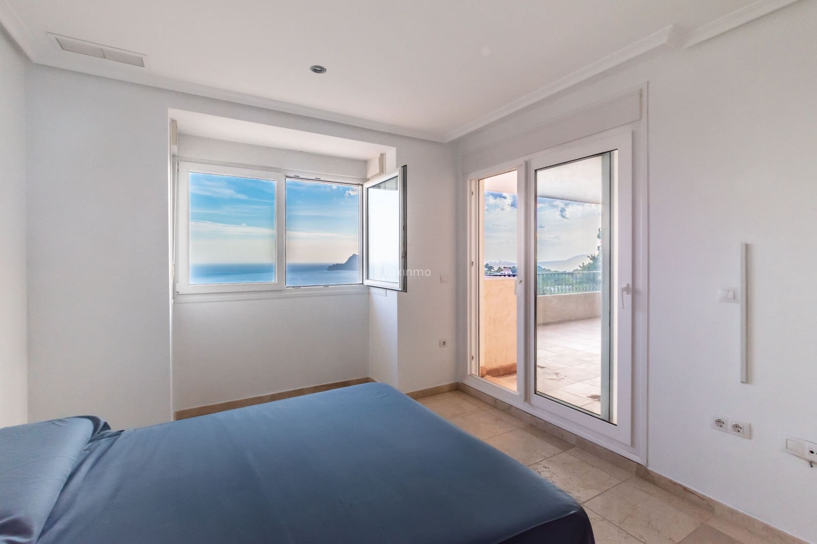3 bedroom Apartment for sale in Altea with pool garage - € 580,000 (Ref: 10154157)