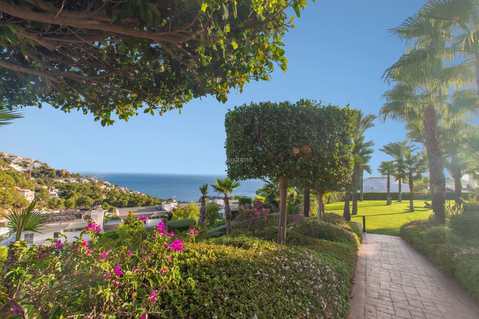 3 bedroom Apartment for sale in Altea with pool garage - € 580,000 (Ref: 10154157)