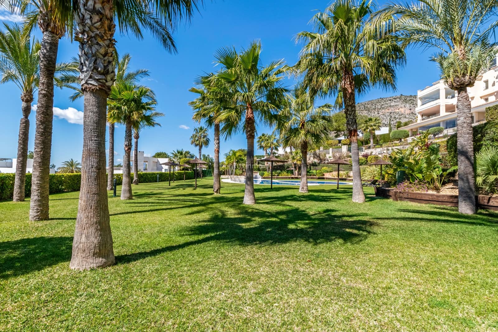 3 bedroom Apartment for sale in Altea with pool garage - € 580,000 (Ref: 10154157)