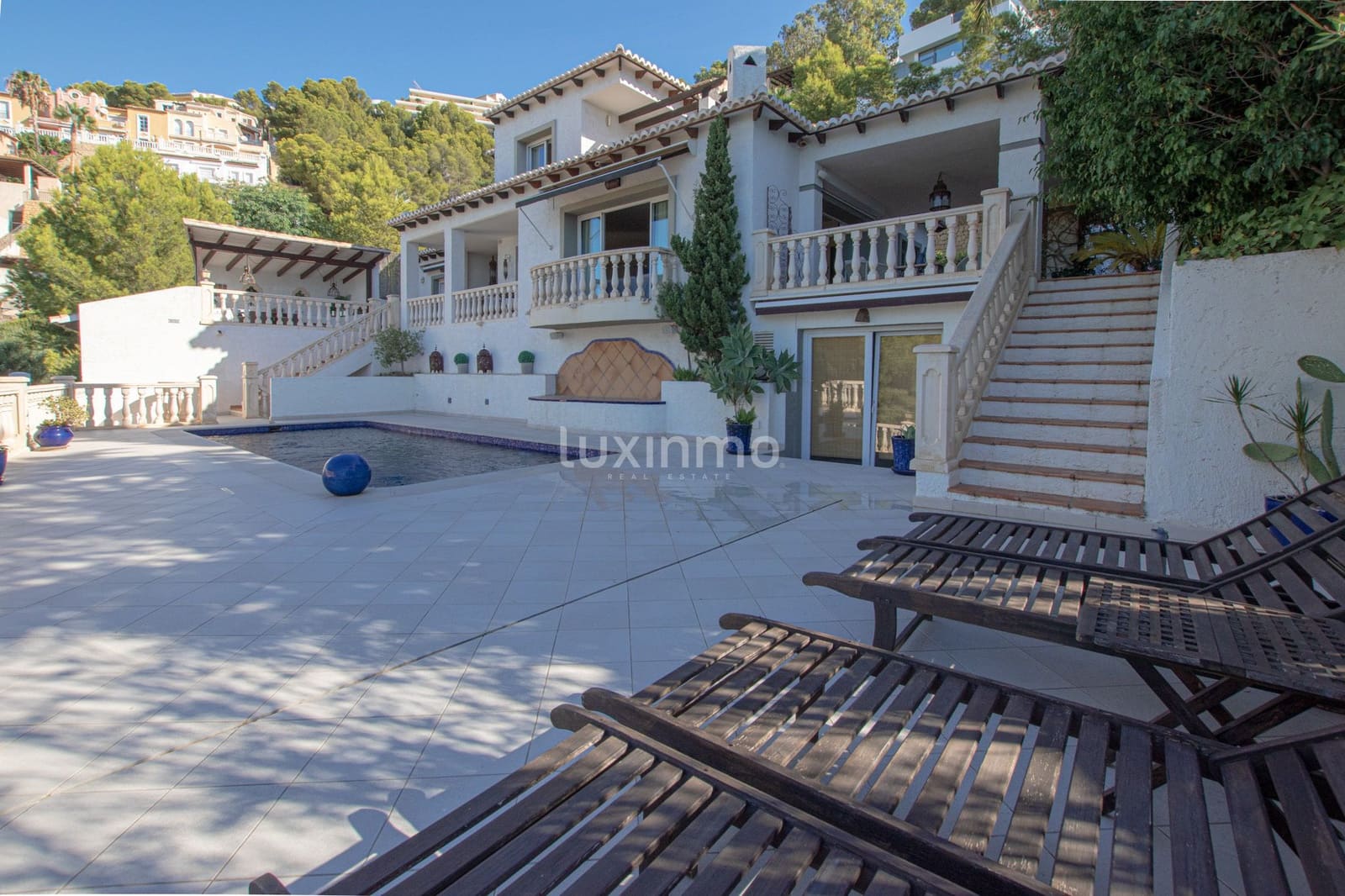 5 bedroom Villa for rent in Altea with pool garage - € 4,000 (Ref: 10155579)