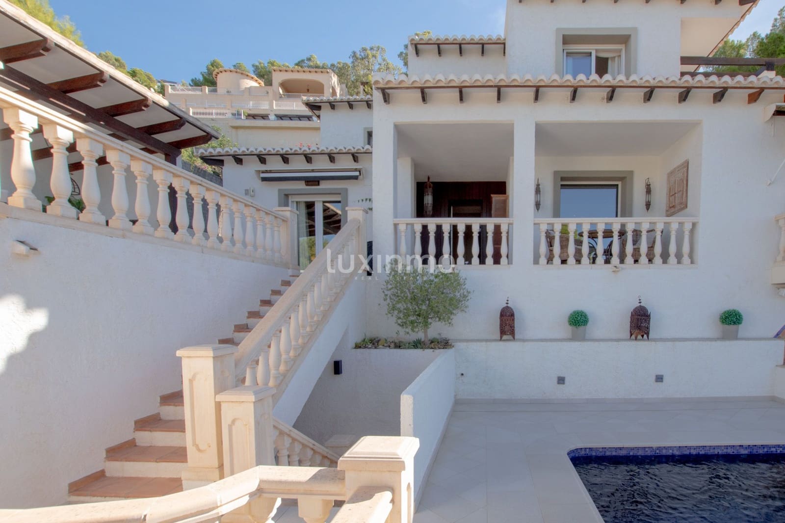 5 bedroom Villa for rent in Altea with pool garage - € 4,000 (Ref: 10155579)