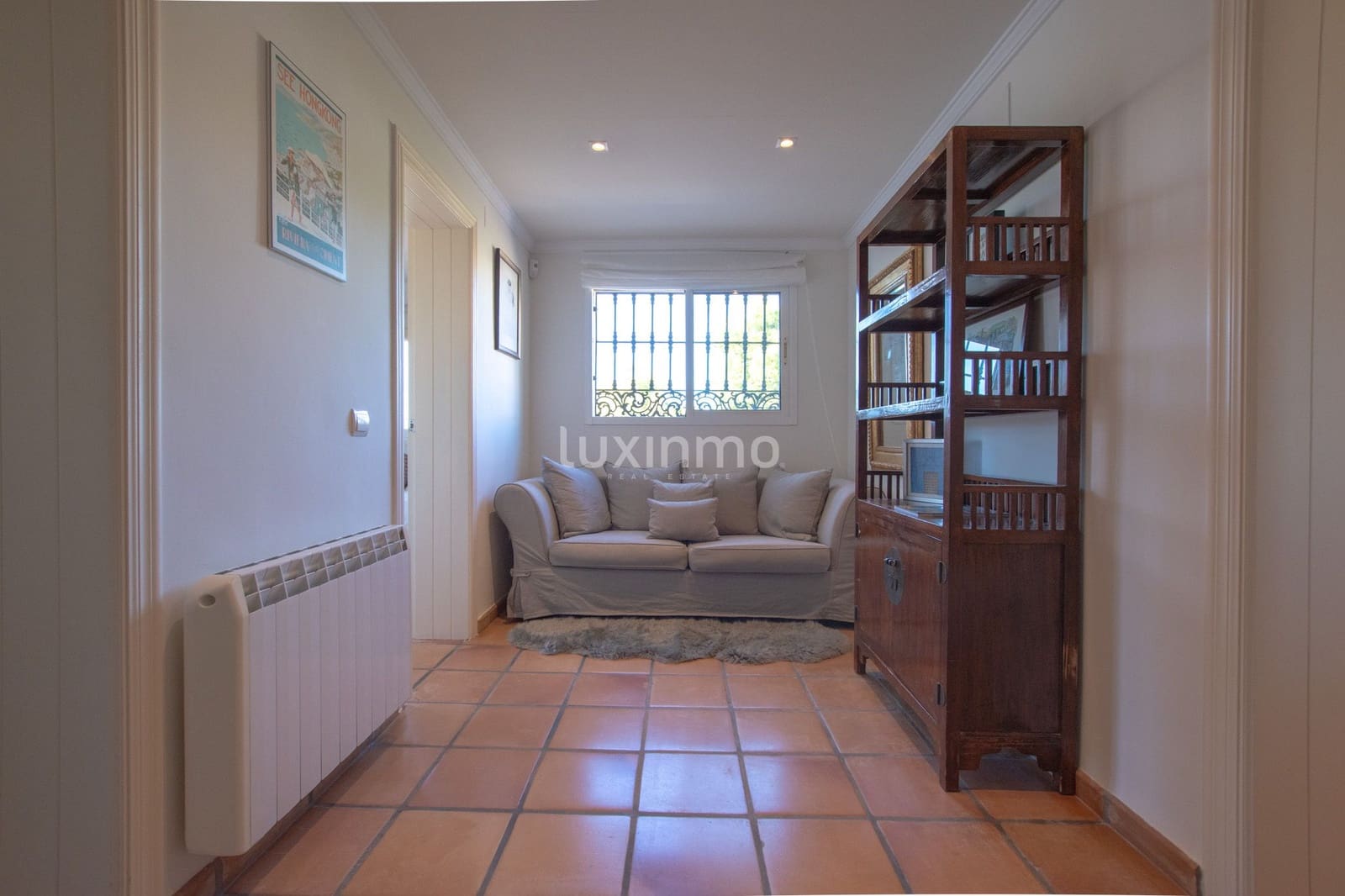 5 bedroom Villa for rent in Altea with pool garage - € 4,000 (Ref: 10155579)