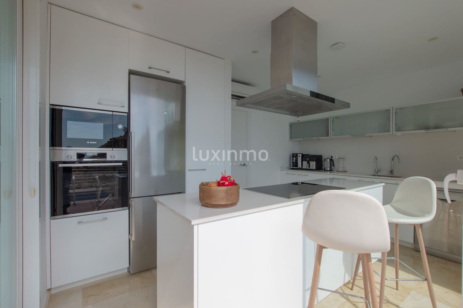 4 bedroom Villa for sale in Altea with pool garage - € 1,250,000 (Ref: 10156866)