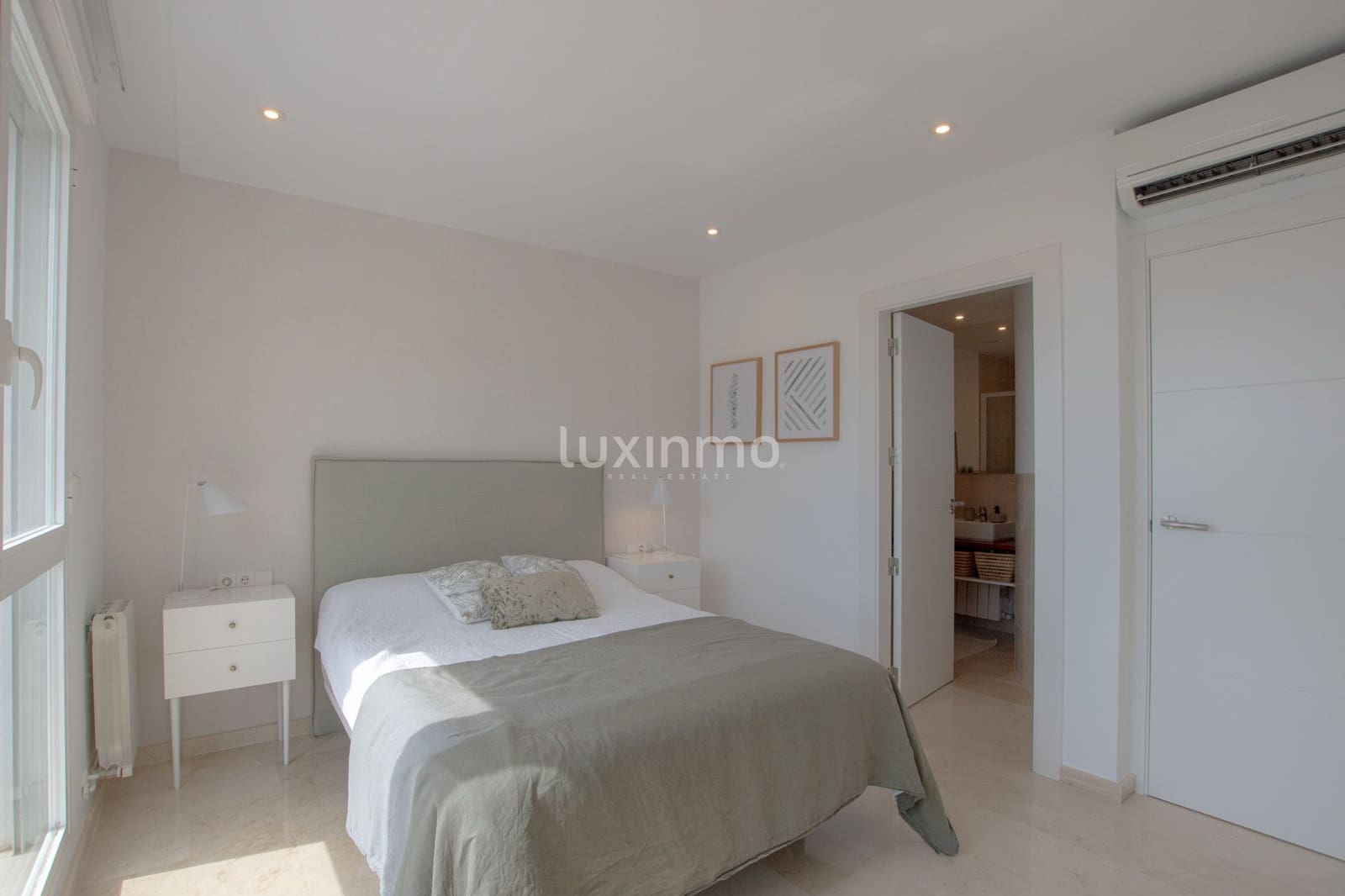 4 bedroom Villa for sale in Altea with pool garage - € 1,250,000 (Ref: 10156866)