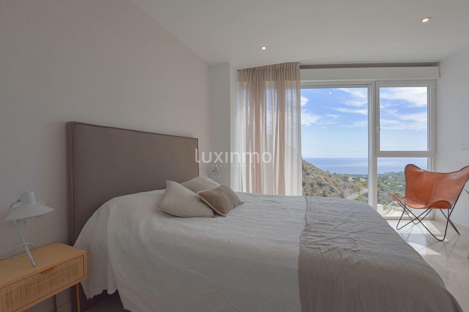 4 bedroom Villa for sale in Altea with pool garage - € 1,250,000 (Ref: 10156866)