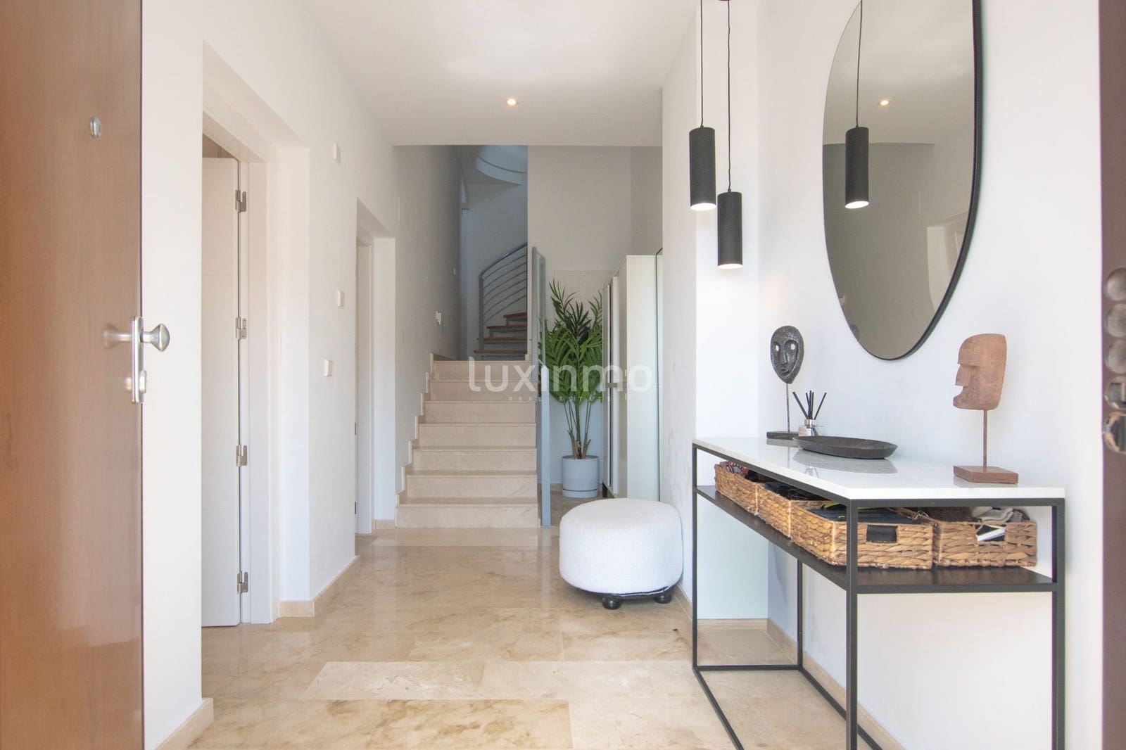 4 bedroom Villa for sale in Altea with pool garage - € 1,250,000 (Ref: 10156866)