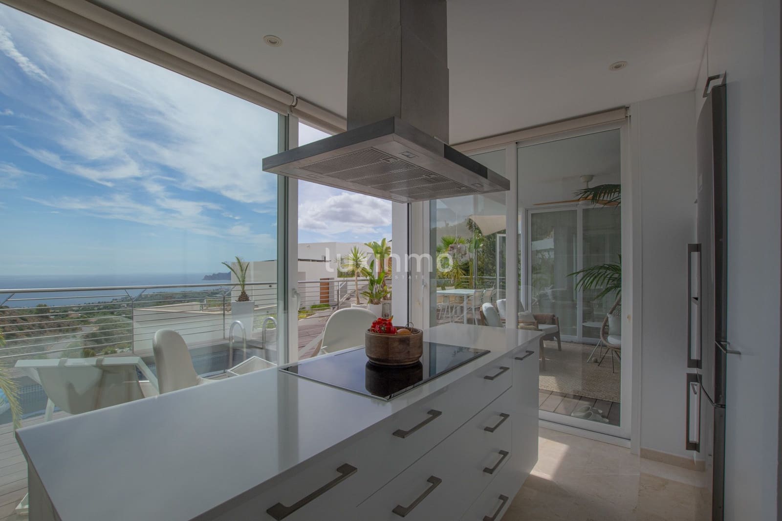 4 bedroom Villa for sale in Altea with pool garage - € 1,250,000 (Ref: 10156866)
