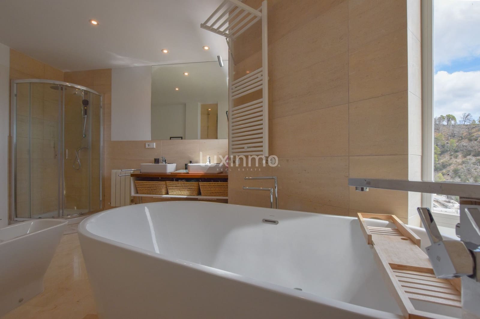 4 bedroom Villa for sale in Altea with pool garage - € 1,250,000 (Ref: 10156866)