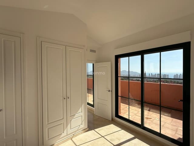 3 bedroom Penthouse for sale in Finestrat with pool garage - € 525,000 (Ref: 10158488)