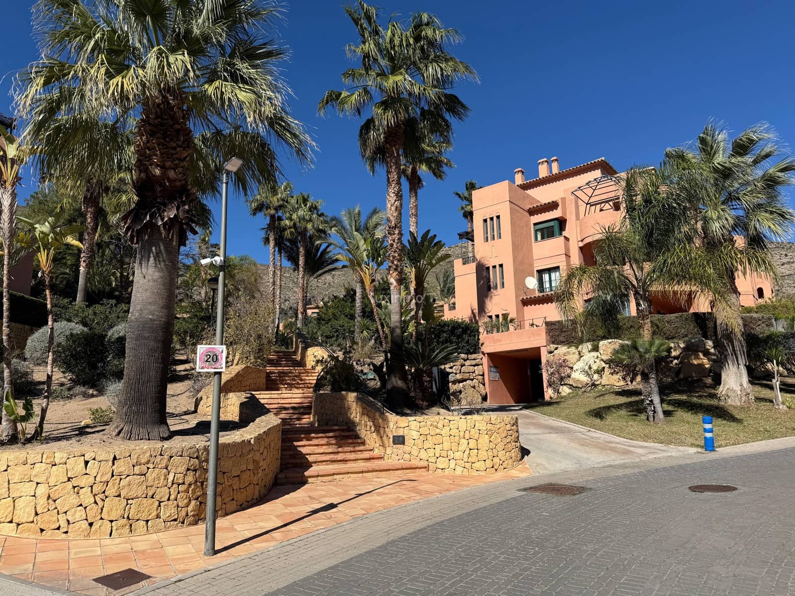 3 Zimmer Penthouse zu verkaufen in Finestrat mit Pool Garage - 525.000 € (Ref: 10158488)